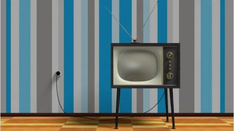 Anders als im Kalten Krieg gibt es heute Alternativen zum TV-Empfang. Symbolbild: Alexander Antropov auf Pixabay (Public Domain)