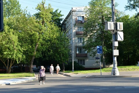 Hier stehen sie noch: »Chruschtschowka« im Westen von Moskau, Foto: Ulrich Heyden